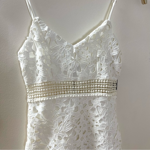 Lovers + Friends white floral lace dress XS revolve - Picture 6 of 7